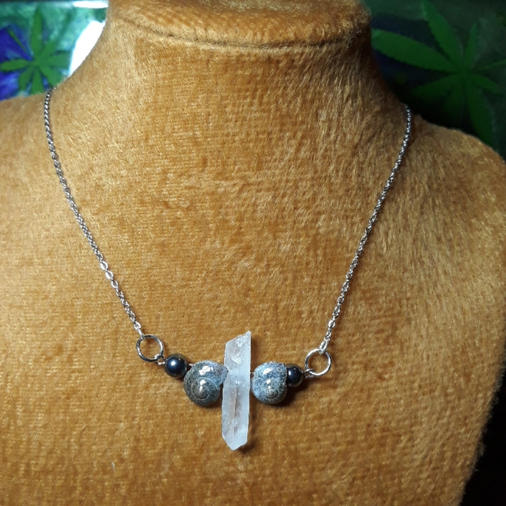 Quartz Shell & Hematite pendant